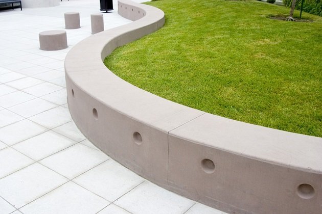 Modern Concrete Retaining Wall in Penrith